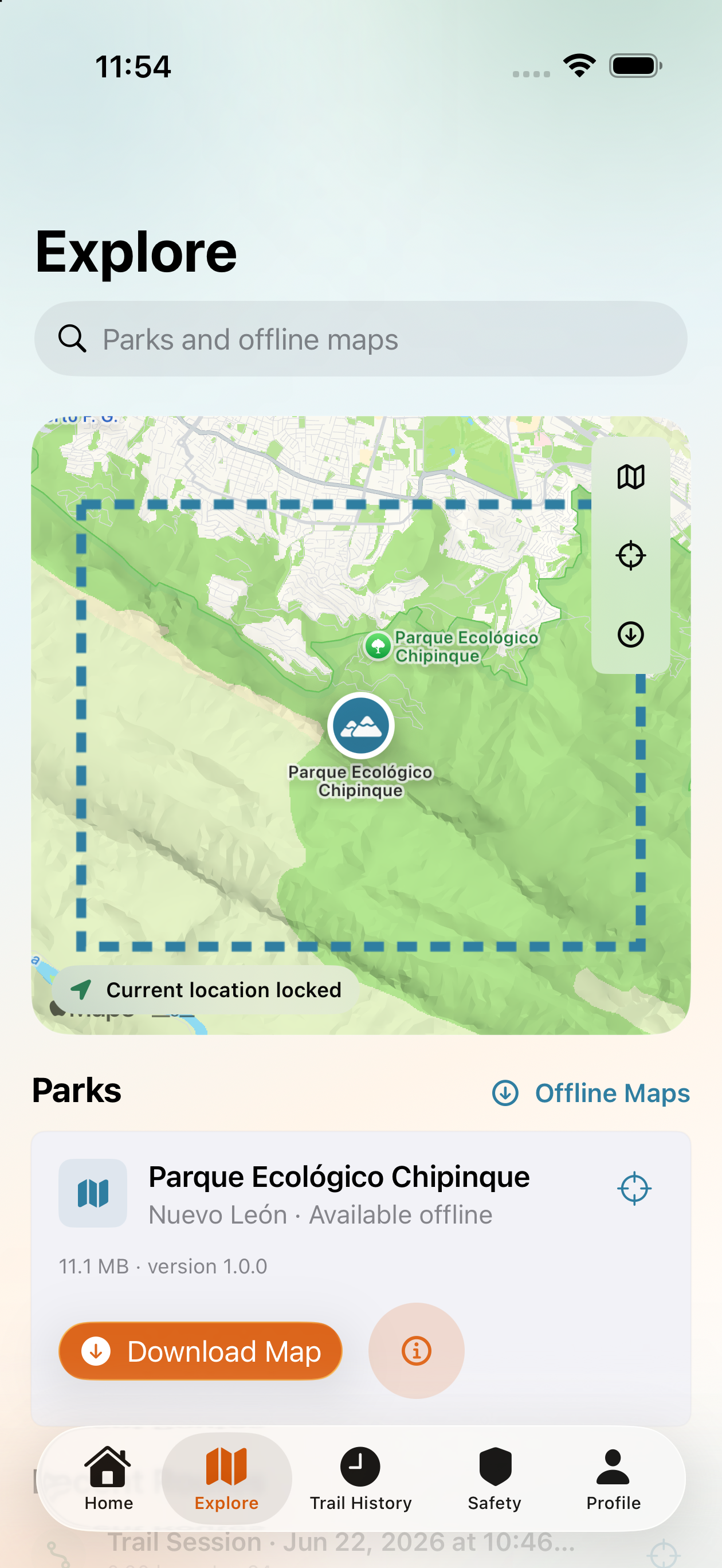 Explore screen centered on Parque Ecológico Chipinque with offline download region and locked location